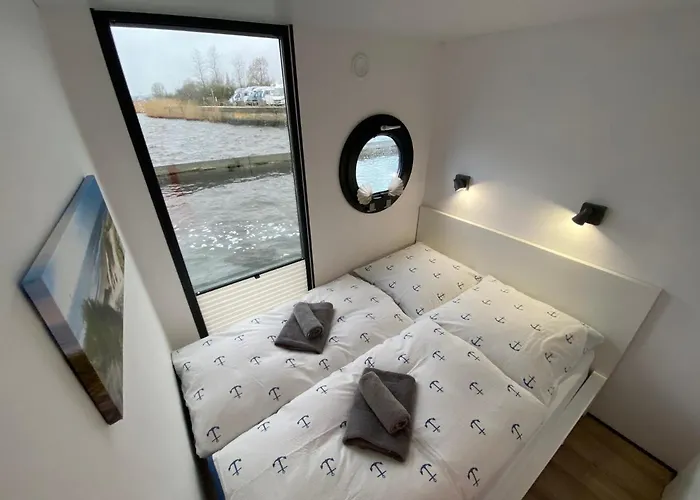 Hausboot Fjord Claudia 4*