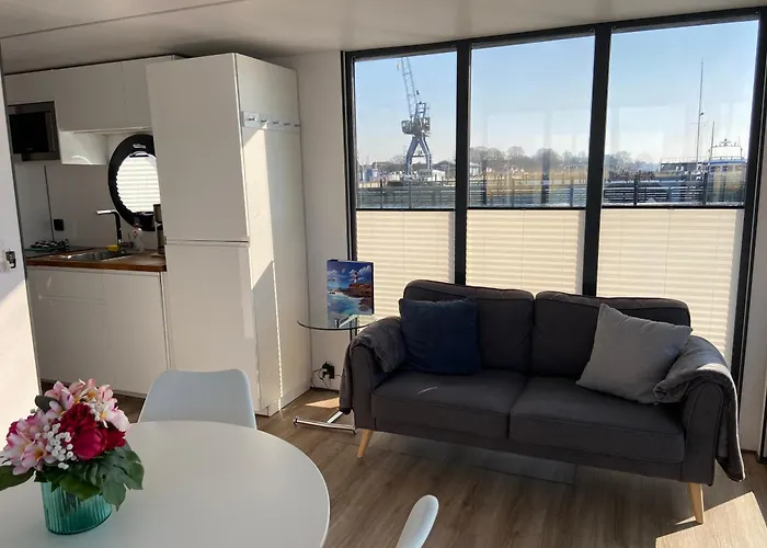 Hausboot Fjord Claudia